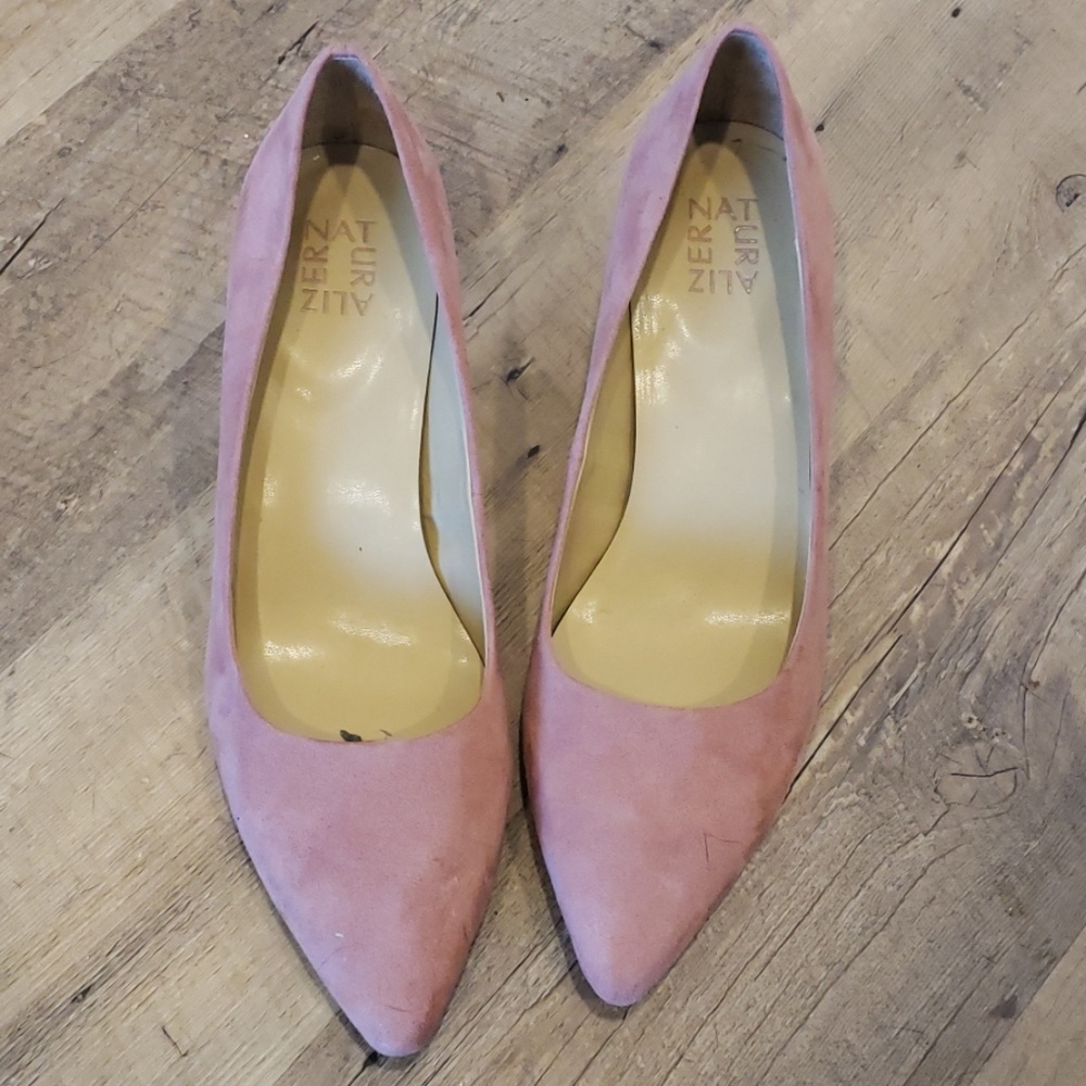 Naturalizer rose pumps